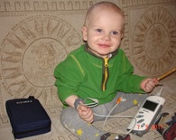 Small_maciek_i_pulsoksymetr_2